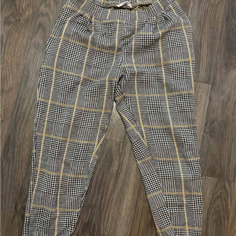 Plaid pattern pants